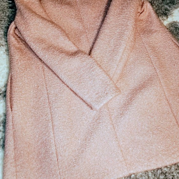 Fall/Winter Blush Boucle Coat - Picture 4 of 5